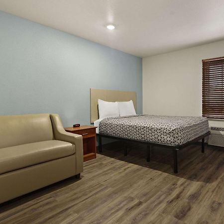 Woodspring Suites Greenville Central I-85 Exterior photo